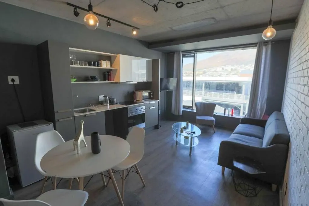 622 Gorgeous Studio In Wex 1 Woodstock Cape Town 0*,